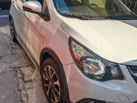 Usata Opel Karl Rocks 73 CV (53 kW) 2018 Bianco Utilitaria