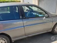 Usata Lancia Ypsilon 60 CV (44 kW) 2003 Grigio Utilitaria