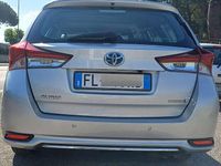 Begagnad Toyota Auris Hybrid Active 99 HK (72 kW) 2017 Grå Kombi