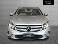 Usata Mercedes GLA200 136 CV (100 kW) 2015 Grigio chiaro metallizzato SUV