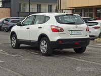 Usata Nissan Qashqai Acenta 106 CV (77 kW) 2010 Bianco SUV