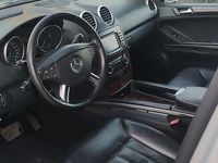 Usata Mercedes ML320 224 CV (164 kW) 2005 Grigio SUV