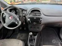 Usata Fiat Grande Punto Sport 90 CV (66 kW) 2011 Nero Utilitaria