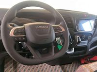 Nuova Iveco Daily 136 CV (100 kW) 2026 Grigio ulm metallizzato Furgone