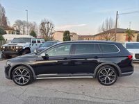Usata VW Passat Alltrack 200 CV (147 kW) 2022 Nero Station wagon