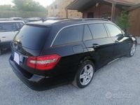 Usata Mercedes E220 Avantgarde 170 CV (125 kW) 2012 Nero Station wagon
