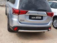Usata Mitsubishi Outlander 150 CV (110 kW) 2017 Grigio SUV