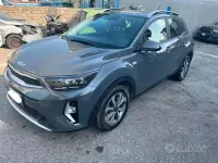 Usata Kia Stonic 84 CV (61 kW) 2023 Grigio SUV