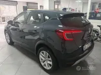 Usata Renault Captur Equilibre 100 CV (73 kW) 2021 Grigio SUV