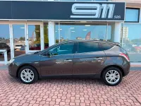 Usata Lancia Delta 120 CV (88 kW) 2012 Grigio Utilitaria