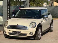 Usata Mini ONE 75 CV (55 kW) 2009 Beige Utilitaria