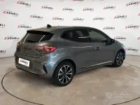 Usata Renault Clio V Techno 91 CV (66 kW) 2024 Grigio Berlina