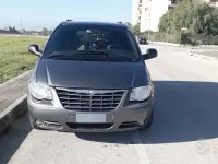 Usata Chrysler Grand Voyager 150 CV (110 kW) 2007 Grigio Monovolume
