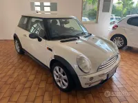 Usata Mini One D 88 CV (64 kW) 2006 Bianco Utilitaria