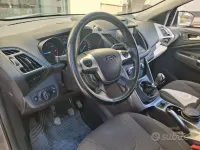 Usata Ford Kuga 120 CV (88 kW) 2016 Grigio SUV