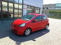 Usata Toyota Aygo Sol 68 CV (50 kW) 2007 Rosso Utilitaria