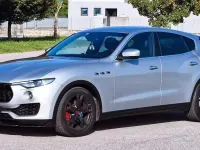 Usata Maserati Levante 275 CV (202 kW) 2017 Grigio SUV