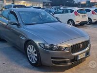 Usata Jaguar XE Pure 179 CV (131 kW) 2016 Grigio Berlina
