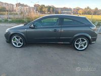 Usata Opel Astra GTC 125 CV (91 kW) 2009 Grigio Berlina