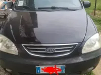Usata Kia Carens 112 CV (82 kW) 2004 Nero Monovolume