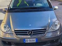 Usata Mercedes 180 Avantgarde 116 CV (85 kW) 2006 Grigio Berlina