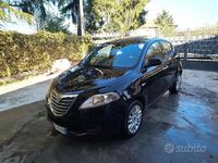 Usata Lancia Ypsilon 69 CV (50 kW) 2012 Blu Utilitaria