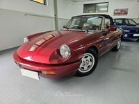 Usata Alfa Romeo Spider 106 CV (77 kW) 1990 Bordeaux Cabrio