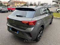 Usata VW T-Roc R-line 110 CV (80 kW) 2022 Nero SUV