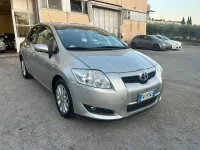 Usata Toyota Auris 126 CV (92 kW) 2009 Argento Utilitaria
