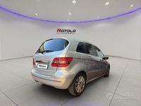 Usata Mercedes B150 95 CV (69 kW) 2006 Argento Monovolume