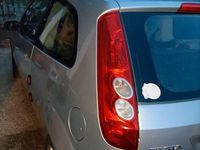 Usata Ford Fiesta Ghia 68 CV (50 kW) 2006 Grigio Berlina