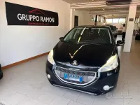 Usata Peugeot 208 Allure 115 CV (84 kW) 2013 Nero Utilitaria