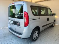 Usata Fiat Doblò Lounge 95 CV (69 kW) 2021 Grigio Monovolume