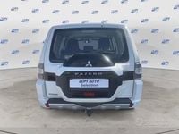 Usata Mitsubishi Pajero Instyle 190 CV (139 kW) 2016 Bianco SUV