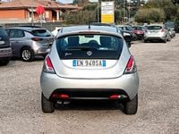 Usata Lancia Ypsilon Silver 69 CV (50 kW) 2012 Grigio Utilitaria