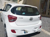 Usata Hyundai i10 66 CV (48 kW) 2014 Bianco Utilitaria