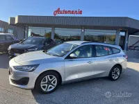 Usata Ford Focus 120 CV (88 kW) 2022 Grigio Station wagon