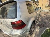 Usata VW Golf IV Comfortline 110 CV (80 kW) 2001 Argento Berlina