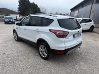 Usata Ford Kuga Titanium 120 CV (88 kW) 2017 Bianco SUV
