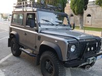 Usata Land Rover Defender 122 CV (89 kW) 2000 Grigio SUV