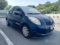 Usata Toyota Yaris 87 CV (63 kW) 2006 Bluazzurro Utilitaria