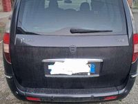 Usata Lancia Phedra 170 CV (125 kW) 2010 Grigio Monovolume