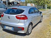 Usata Kia Rio 84 CV (61 kW) 2016 Grigio Utilitaria