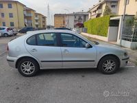 Usata Seat Leon 105 CV (77 kW) 2002 Grigio Utilitaria