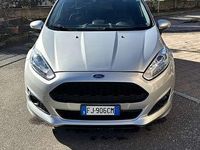 Usata Ford Fiesta ST-Line 75 CV (55 kW) 2017 Grigio Berlina