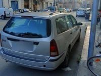 Usata Ford Focus 90 CV (66 kW) 2002 Grigio Station wagon