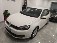 Usata VW Golf VII Comfortline 104 CV (76 kW) 2012 Bianco Berlina