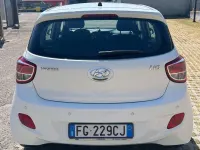 Usata Hyundai i10 67 CV (49 kW) 2016 Bianco Utilitaria