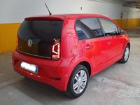 Usata VW up! Highline 68 CV (50 kW) 2017 Rosso Utilitaria
