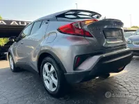 Usata Toyota C-HR Active 98 CV (72 kW) 2017 Other SUV